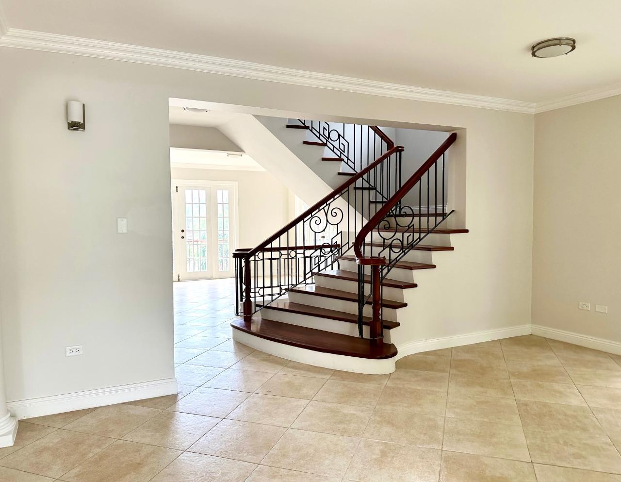 Fifteenth image of 6- Long Lane, Kingston 8 in Kingston 8, St. Andrew, Jamaica - property is For Sale