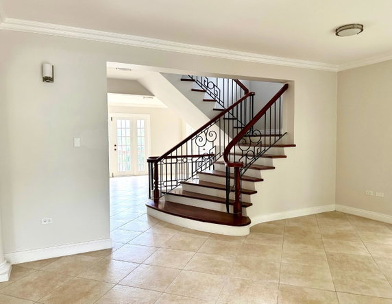 Fifteenth image of 6- Long Lane, Kingston 8 in Kingston 8, St. Andrew, Jamaica - property is For Sale