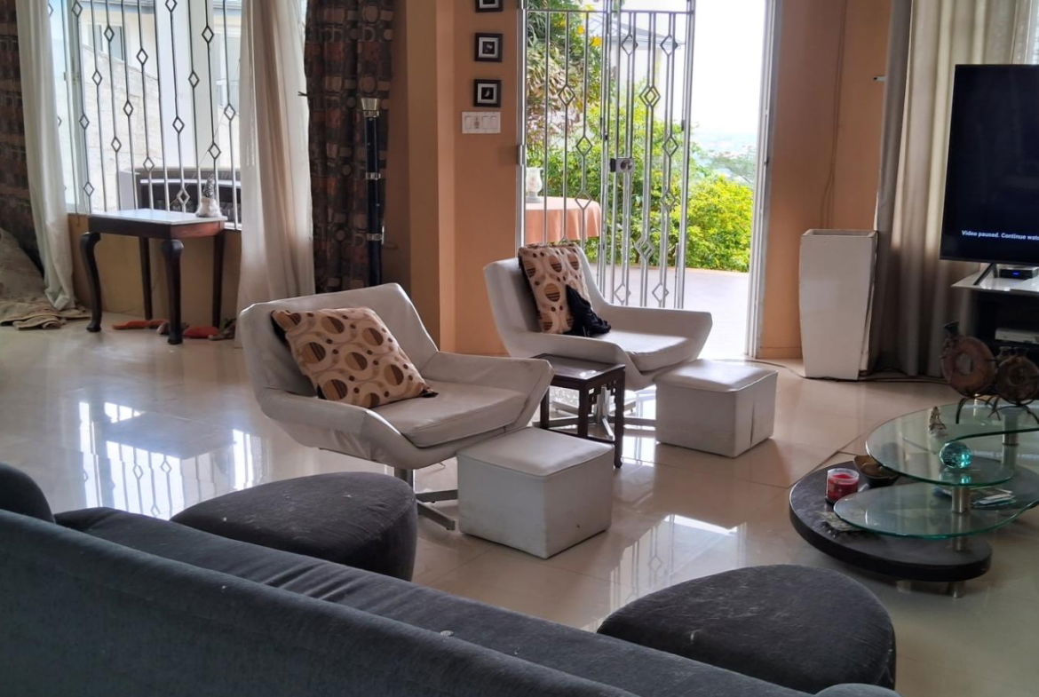 Fourth image of 5 Bracknell Close in Jacks Hill, St. Andrew, Jamaica - property is For Sale