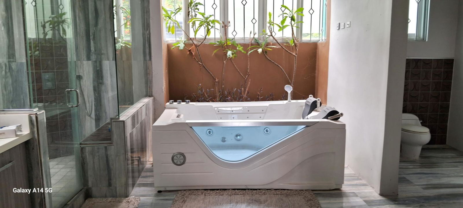 Ninth image of 5 Bracknell Close in Jacks Hill, St. Andrew, Jamaica - property is For Sale