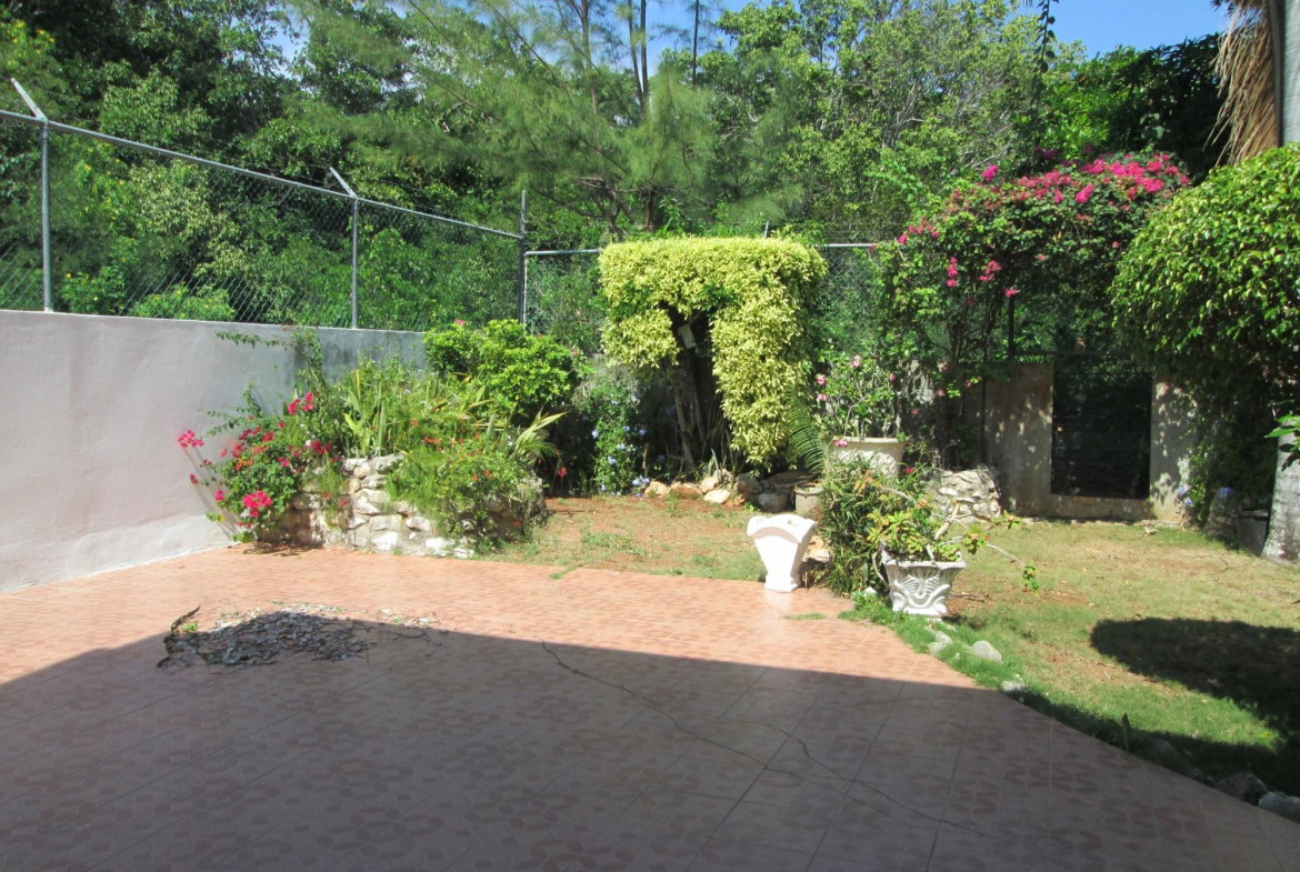 Eighth image of 95 Wilmot Cl, Retreat Hgts in Falmouth, Trelawny, Jamaica - property is For Sale
