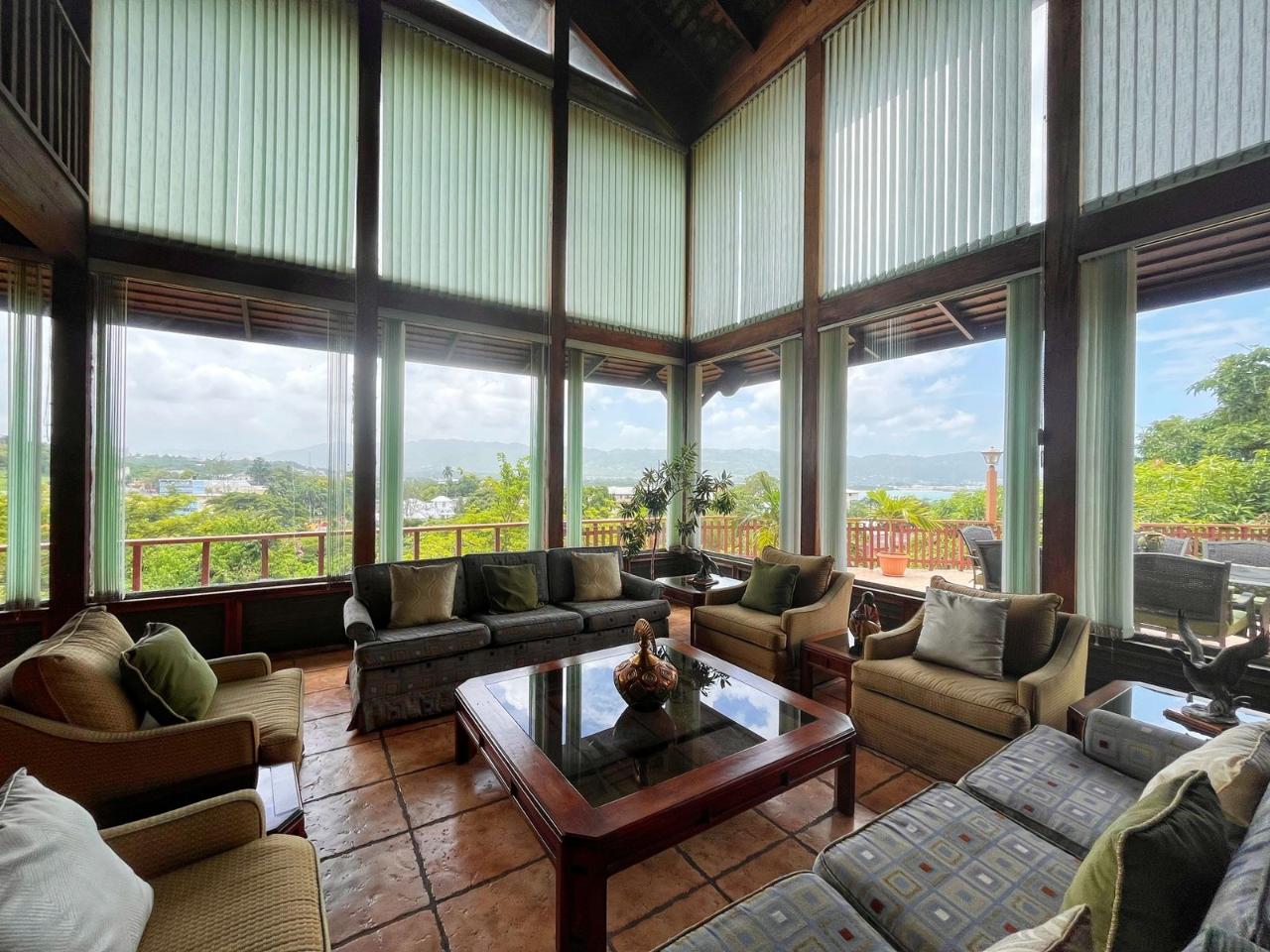 Fifth image of 1 Park Avenue /leaders Ave. in Montego Bay, St. James, Jamaica - property is For Sale