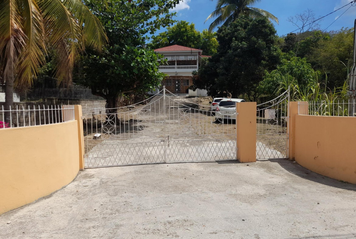 First image of 1a Chateau rd in Palmers Cross, Clarendon, Jamaica - property is For Sale
