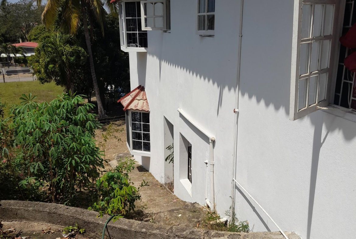 Fifteenth image of 1a Chateau rd in Palmers Cross, Clarendon, Jamaica - property is For Sale