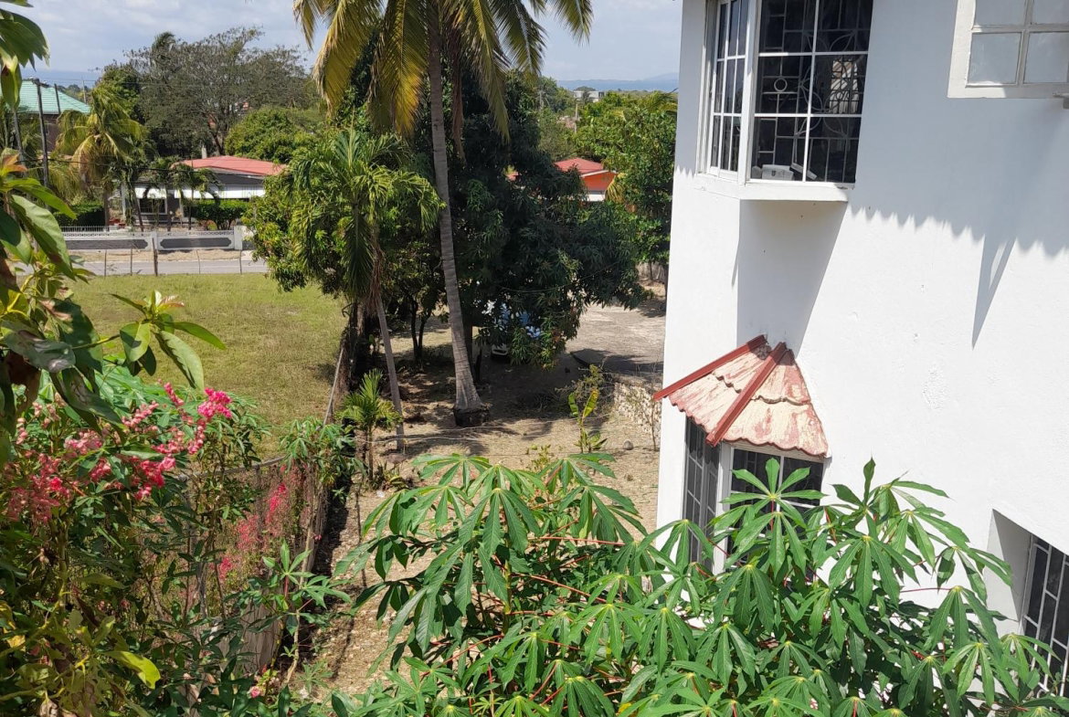 Sixteenth image of 1a Chateau rd in Palmers Cross, Clarendon, Jamaica - property is For Sale