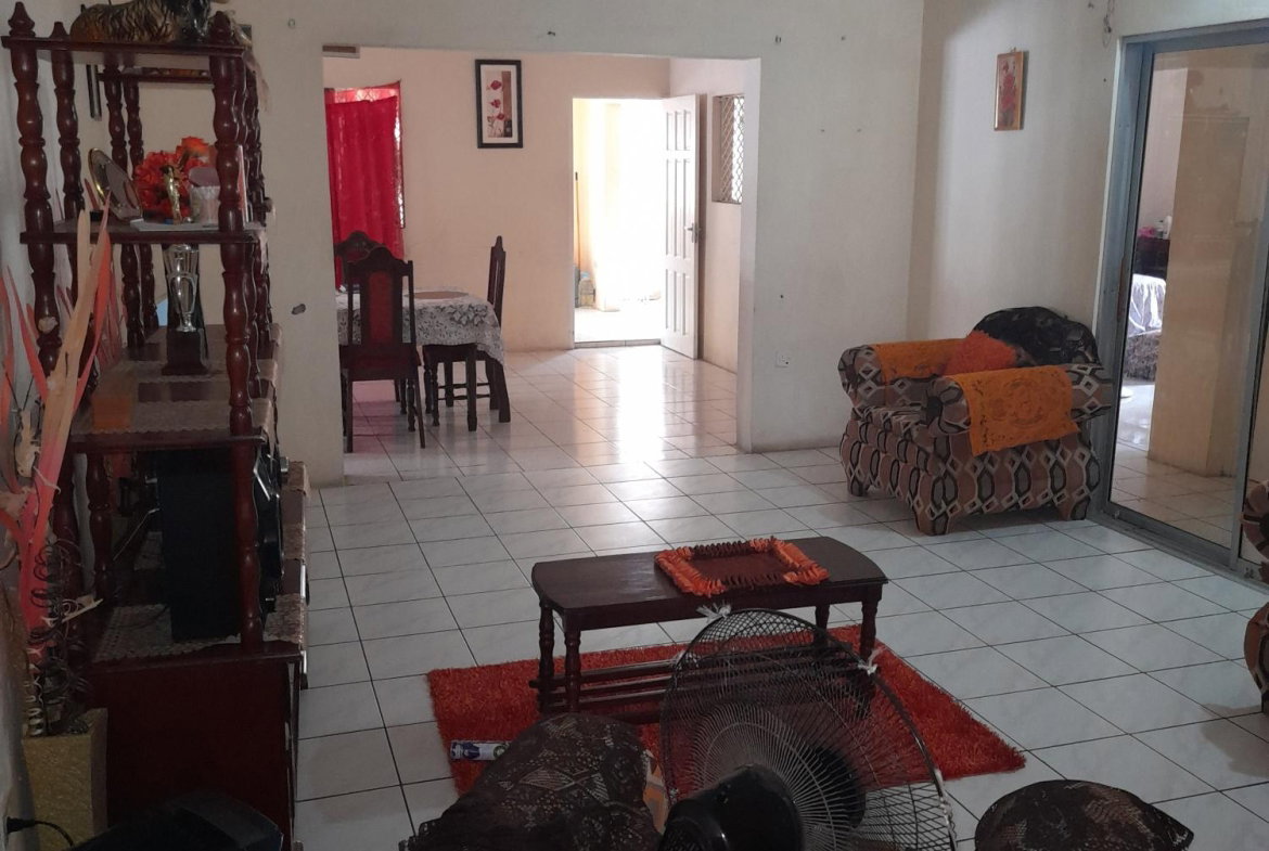 Fifth image of 1a Chateau rd in Palmers Cross, Clarendon, Jamaica - property is For Sale