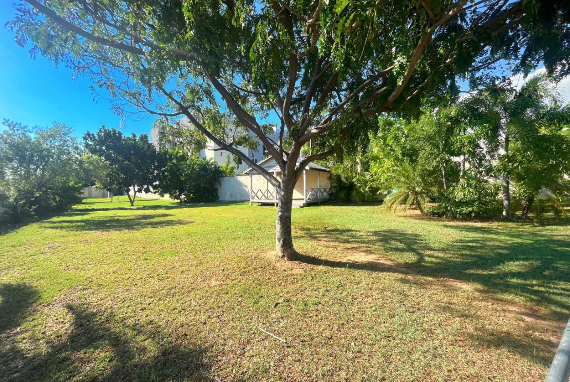 Second image of 34-17 East Kings House Road in Kingston 6, St. Andrew, Jamaica - property is For Rent