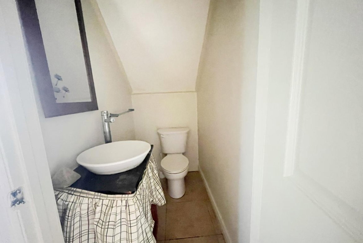Fourteenth image of 34-17 East Kings House Road in Kingston 6, St. Andrew, Jamaica - property is For Rent