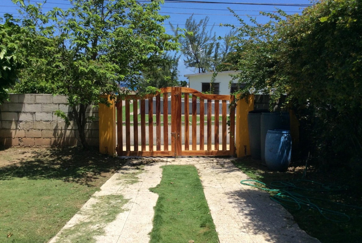 Ninth image of 34 Caribbean Terrace, Harbou in HARBOUR VIEW, St. Andrew, Jamaica - property is For Sale