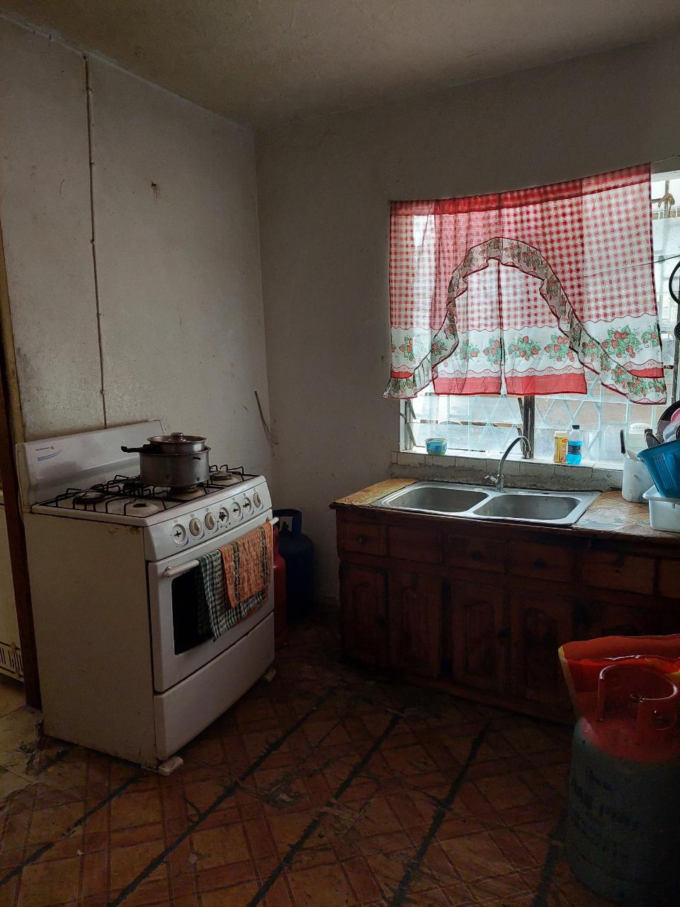 Eleventh image of 207 Hibiscus Close Bushy Park in Bushy Park, Clarendon, Jamaica - property is For Sale