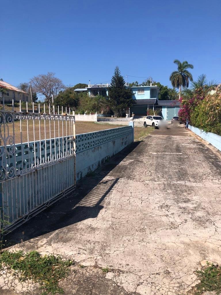 Fifth image of 18 Seaview Avenue in Montego Bay, St. James, Jamaica - property is For Sale