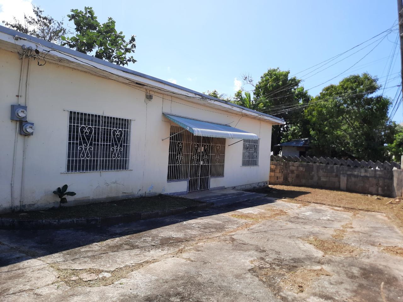 Fixer-Upper-Home-for-Sale-in-St.-Ann-Jamaica-Great-Potential Second image of A-salem Back Road, st Ann in SALEM, St. Ann, Jamaica - property is For Sale