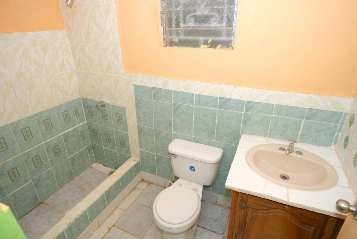 Fifth image of Three Chains in Mandeville, Manchester, Jamaica - property is For Sale