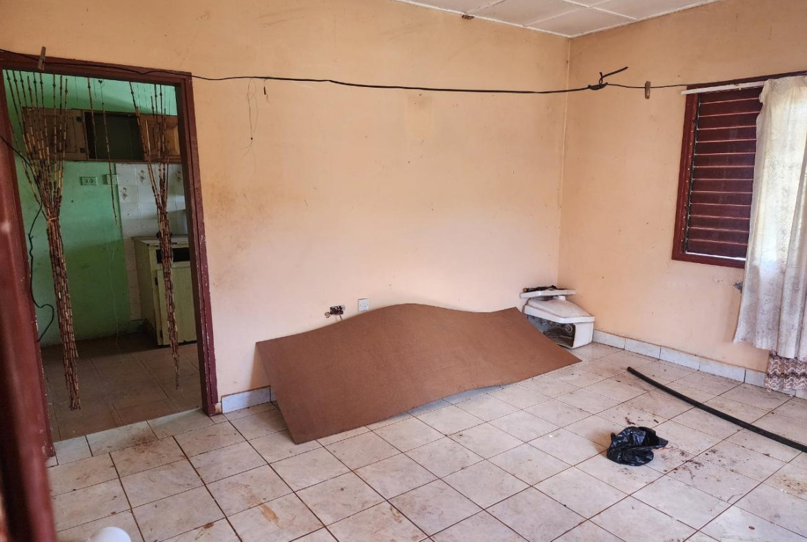 Fifth image of Ballards Valley St.elizab in Ballards Valley, St. Elizabeth, Jamaica - property is For Sale