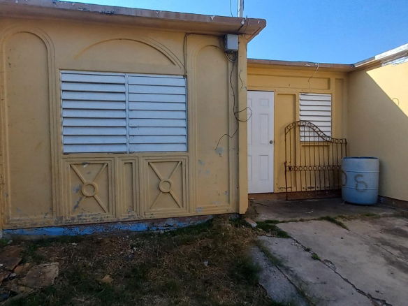 First image of 816 East Ascot in Greater Portmore, St. Catherine, Jamaica - property is For Sale