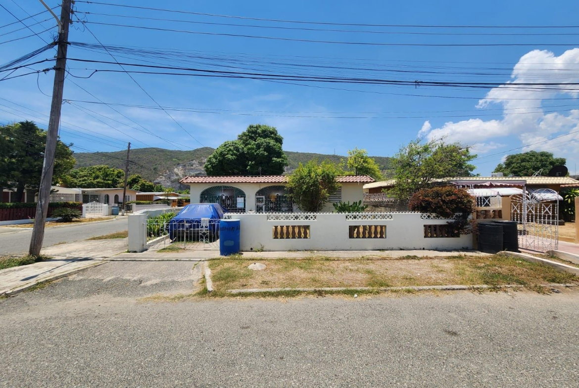 Fourth image of 438 Goodman Avenue, Bridgepor in Bridgeport, St. Catherine, Jamaica - property is For Sale