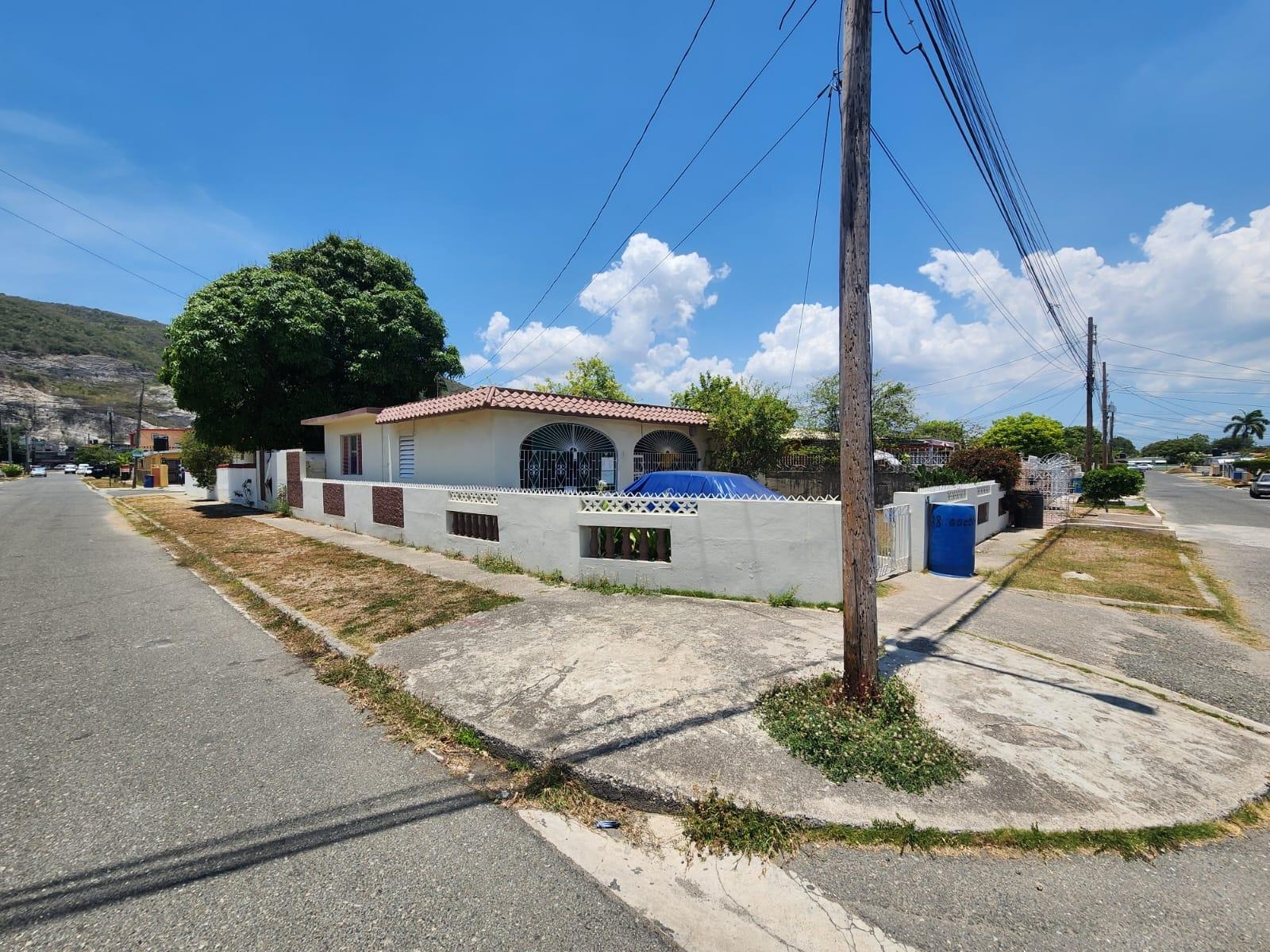 Fifth image of 438 Goodman Avenue, Bridgepor in Bridgeport, St. Catherine, Jamaica - property is For Sale