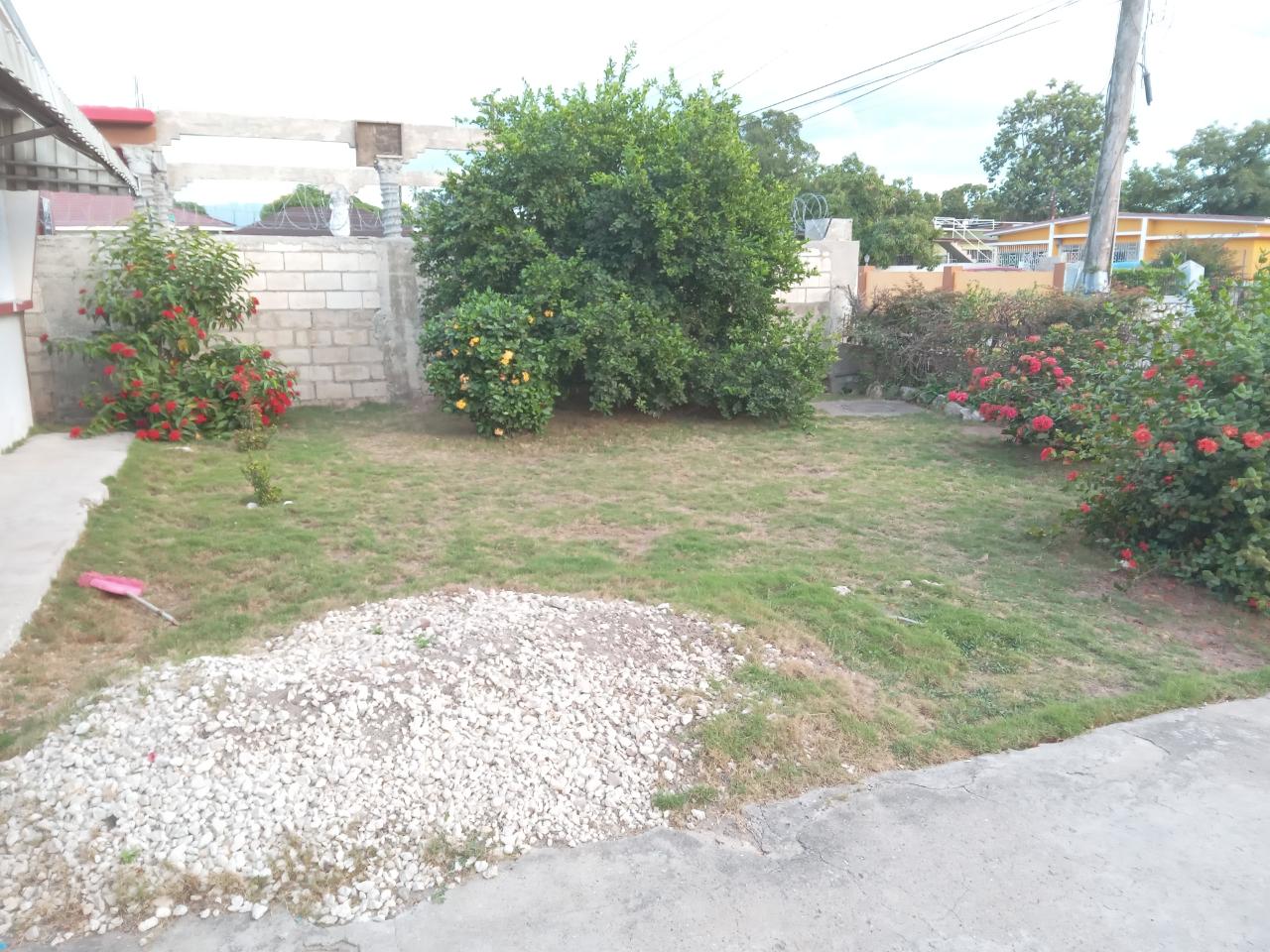 Second image of Washington Gardens in Washington Gardens, St. Andrew, Jamaica - property is For Sale