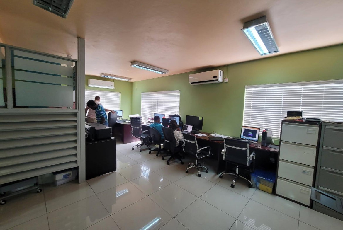 Ninth image of 9- 9-11 Phoenix Ave in Kingston 10, St. Andrew, Jamaica - property is For Rent