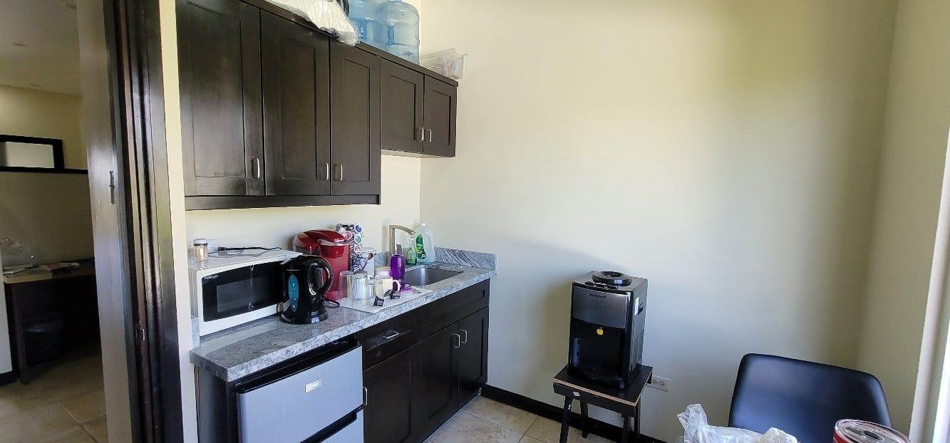 For-Rent-1100-Sqft-Commercial-Office-Space-in-St.-Andrew Eighth image of 14- 9-11 Phoenix Ave in Kingston 10, St. Andrew, Jamaica - property is For Rent