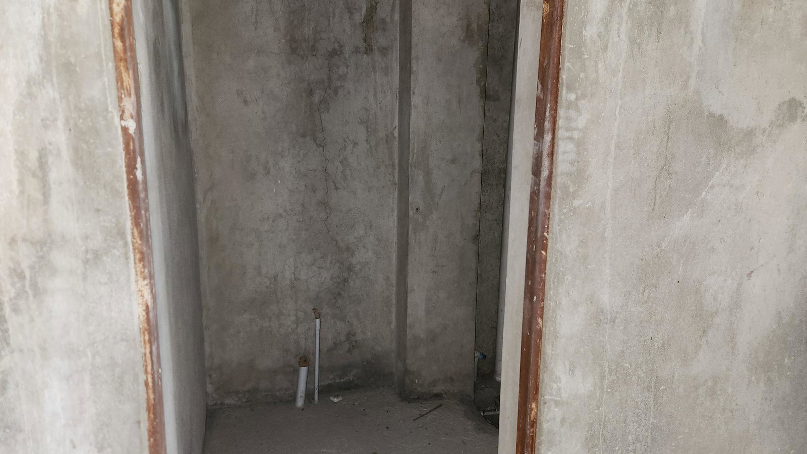 Fifth image of 88 1/2 Tower Street in Downtown Kingston, Kingston, Jamaica - property is For Rent