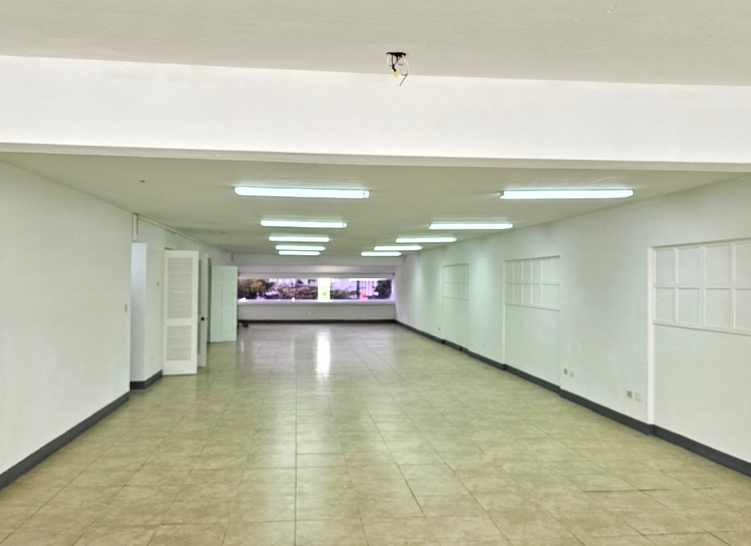 Third image of 57 Knutsford Boulevard in NEW KINGSTON, St. Andrew, Jamaica - property is For Rent