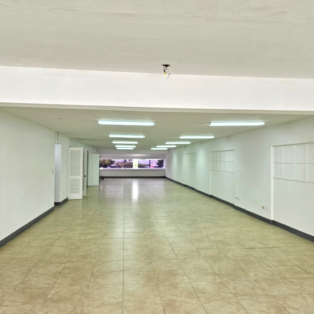 Third image of 57 Knutsford Boulevard in NEW KINGSTON, St. Andrew, Jamaica - property is For Rent