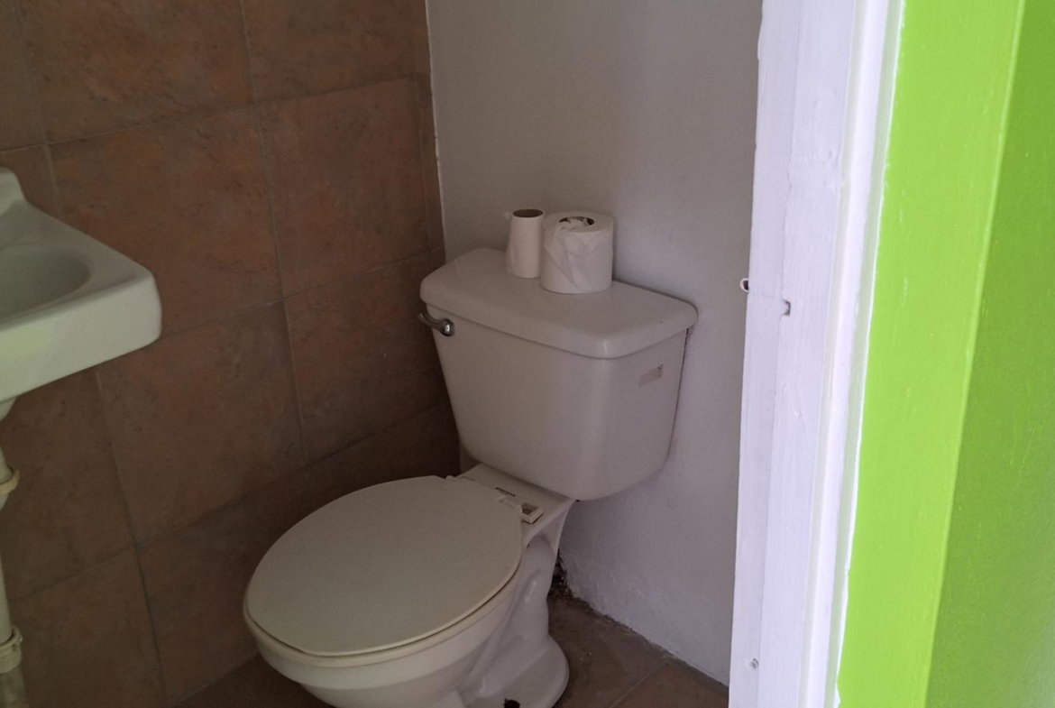 Sixth image of 5-367 Essex Drive in Spanish Town, St. Catherine, Jamaica - property is For Rent