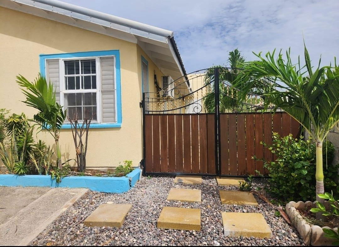 Second image of 50 Shale Close, Hellshire gl in Hellshire Heights, St. Catherine, Jamaica - property is For Rent