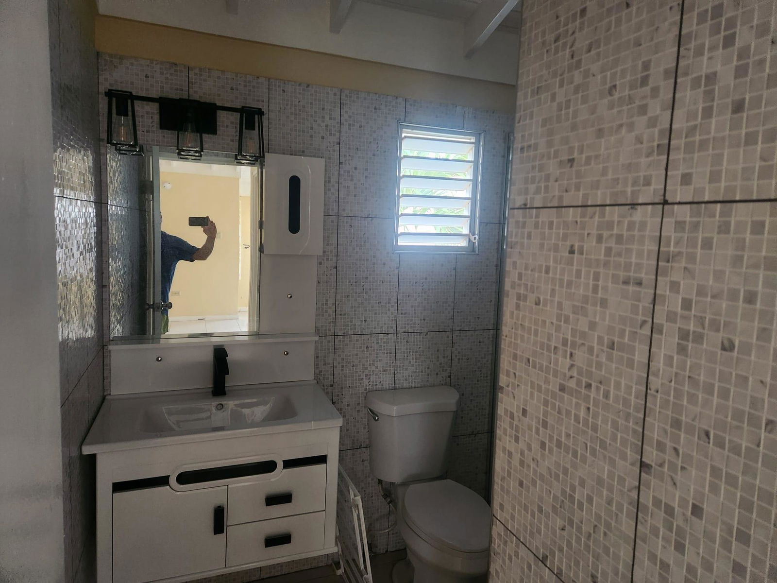 Seventh image of 50 Shale Close, Hellshire gl in Hellshire Heights, St. Catherine, Jamaica - property is For Rent