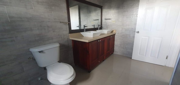 Eleventh image of Roseneath Avenue in Kingston 6, St. Andrew, Jamaica - property is For Rent