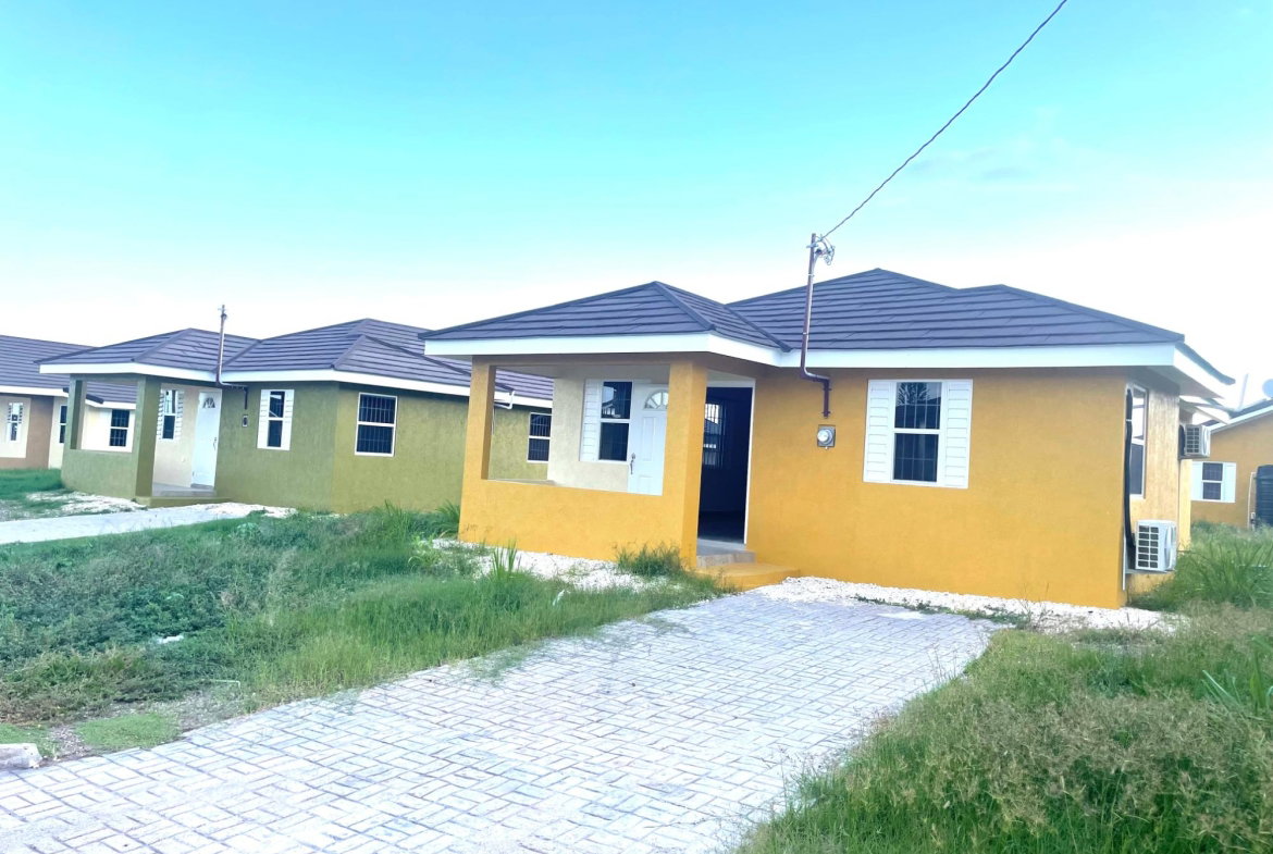 First image of 403- Colbeck Manor in Colbeck, St. Catherine, Jamaica - property is For Rent