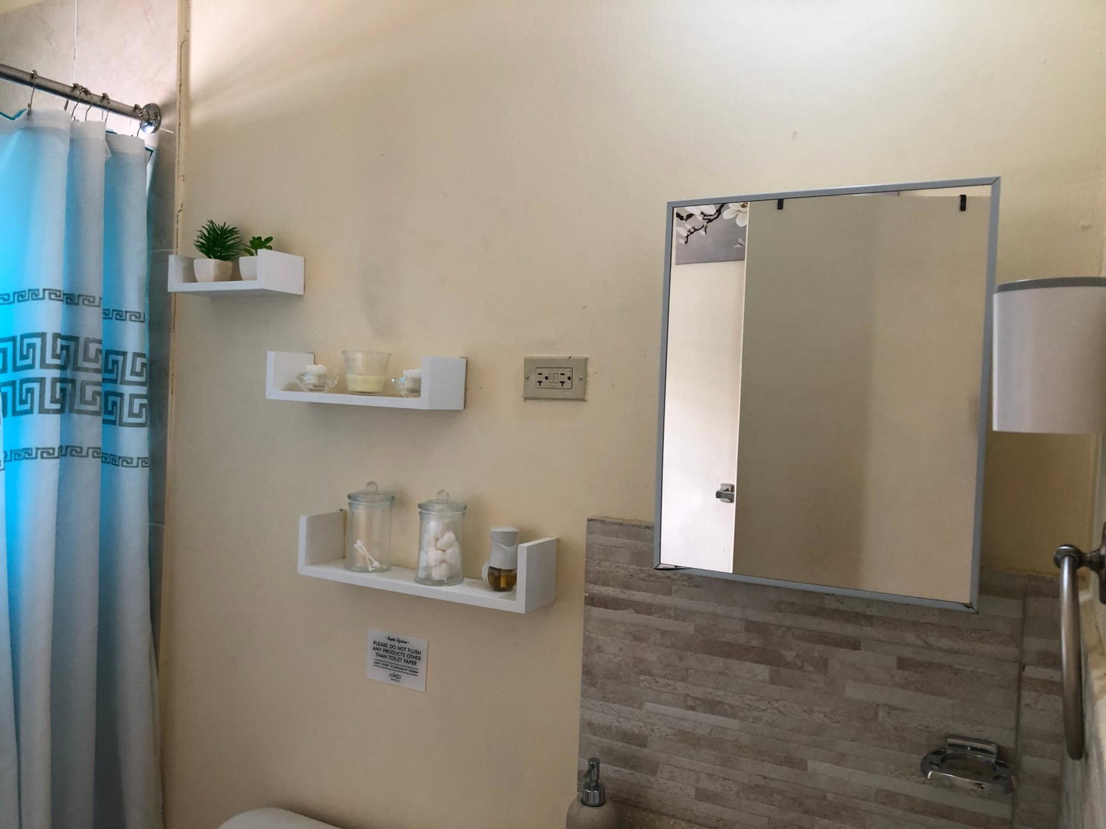 Nineteenth image of 568 Starfish Crescent in Phoenix Park, St. Catherine, Jamaica - property is For Rent