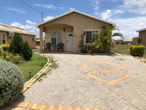 Third image of 568 Starfish Crescent in Phoenix Park, St. Catherine, Jamaica - property is For Rent