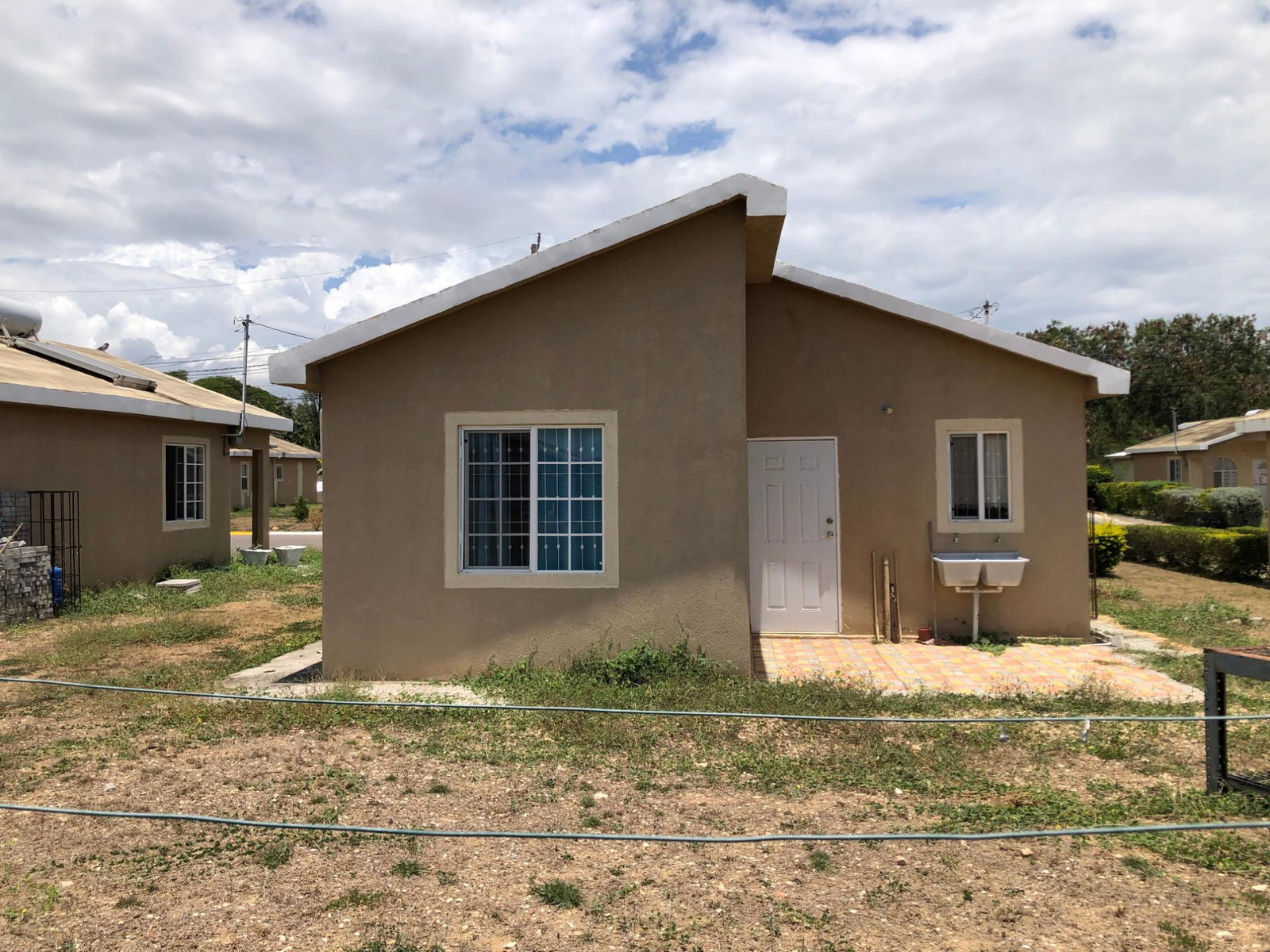 Twenty-Fourth image of 568 Starfish Crescent in Phoenix Park, St. Catherine, Jamaica - property is For Rent