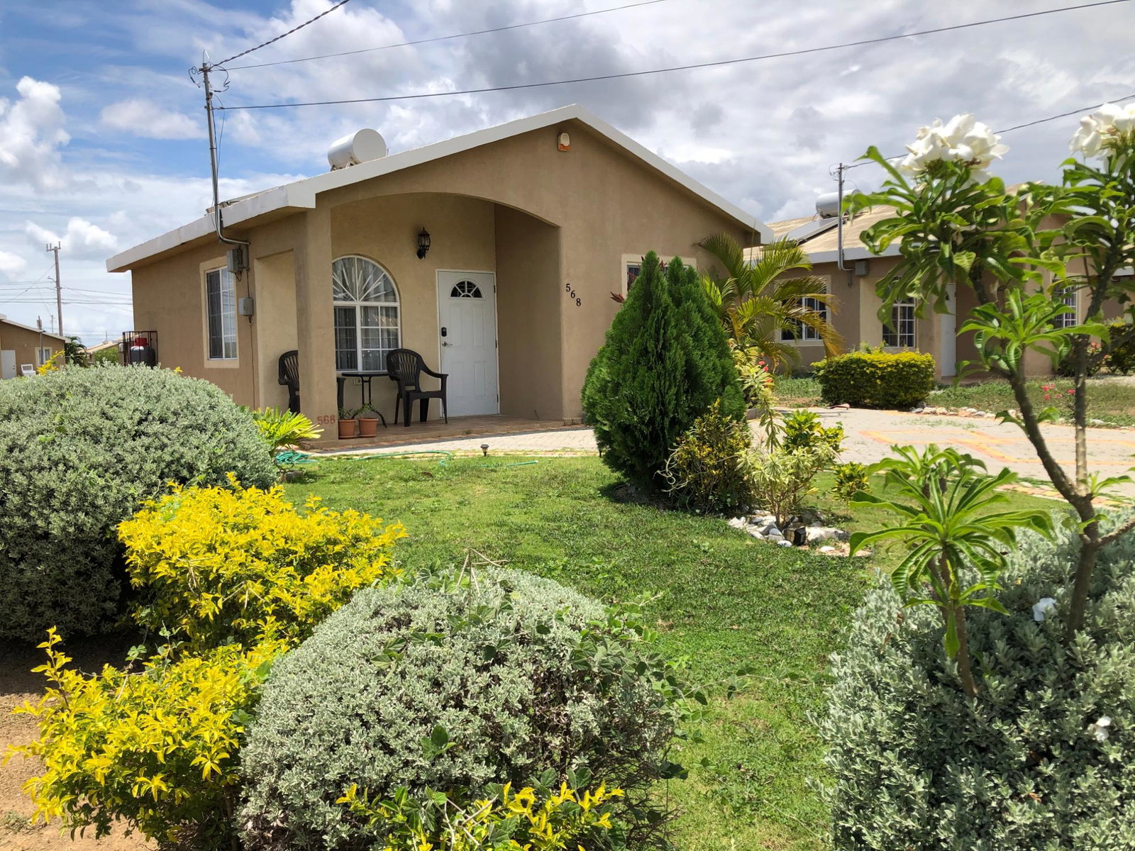 Fifth image of 568 Starfish Crescent in Phoenix Park, St. Catherine, Jamaica - property is For Rent