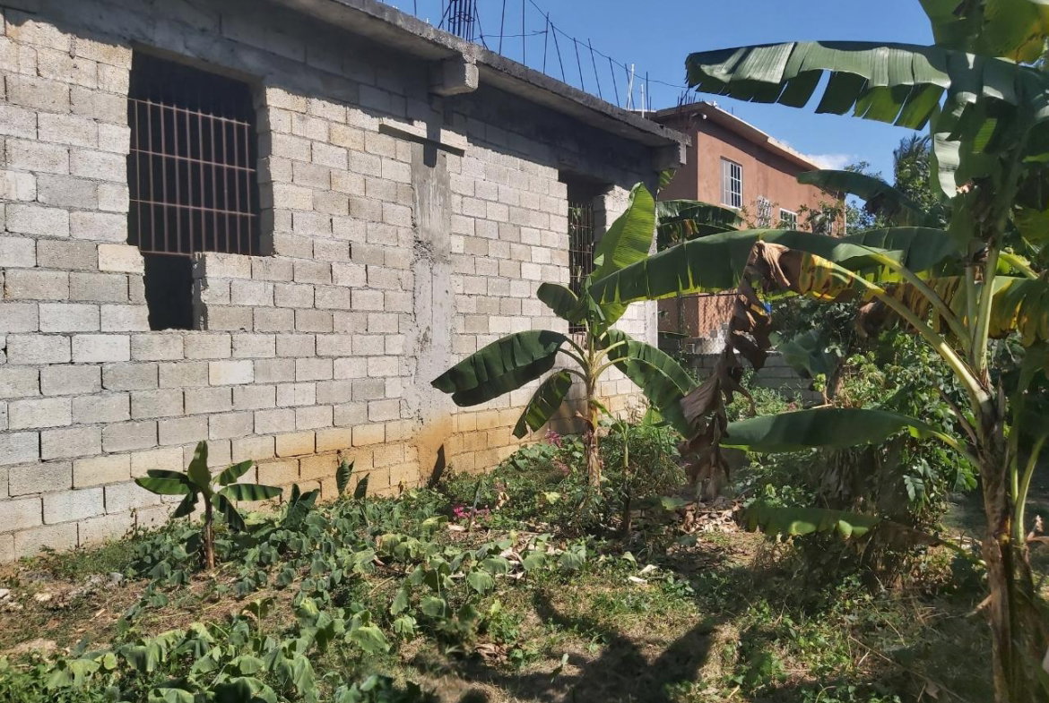 Sixth image of 6 St. Jago Boulevard in Sligoville, St. Catherine, Jamaica - property is For Sale