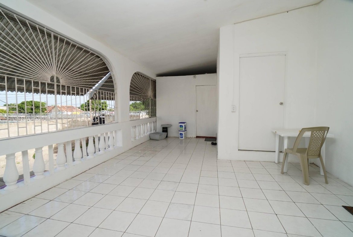 Thirteenth image of 7 Alexander in Kingston 1, Kingston, Jamaica - property is For Sale