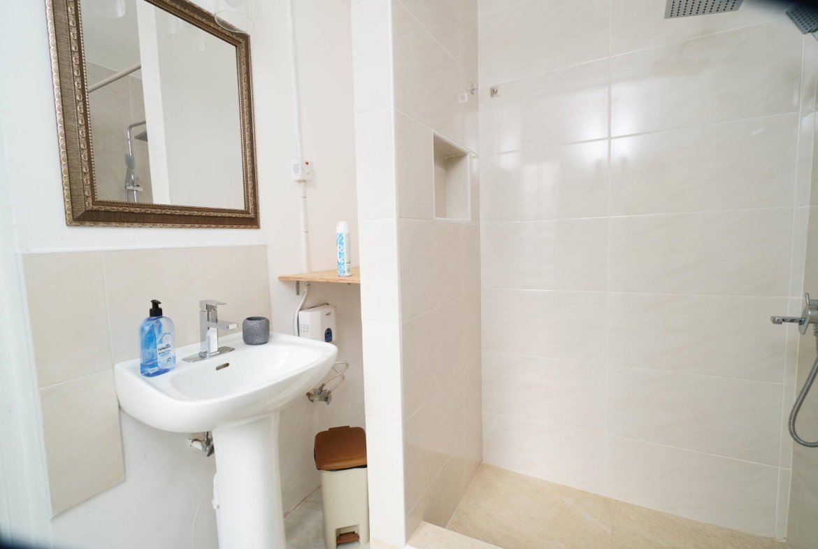 Fifth image of 7 Alexander in Kingston 1, Kingston, Jamaica - property is For Sale