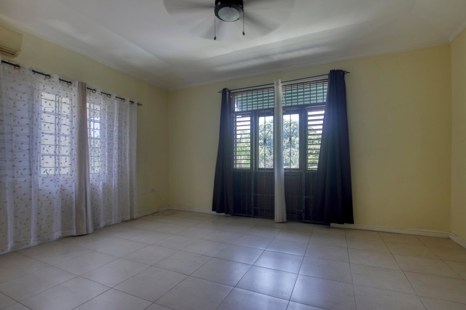 Fifteenth image of 23 Hopefield Avenue in Kingston 6, St. Andrew, Jamaica - property is For Sale