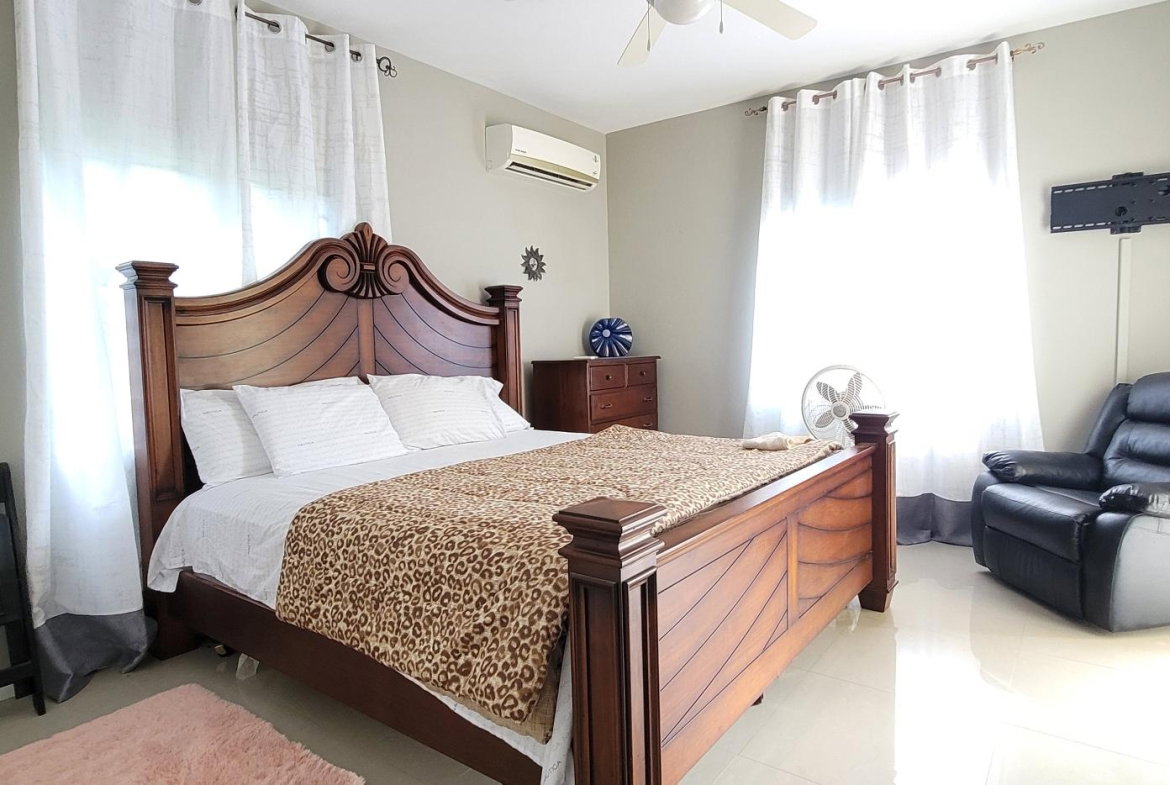 Sixteenth image of 16-9 Rochester Avenue in Kingston 8, St. Andrew, Jamaica - property is For Rent
