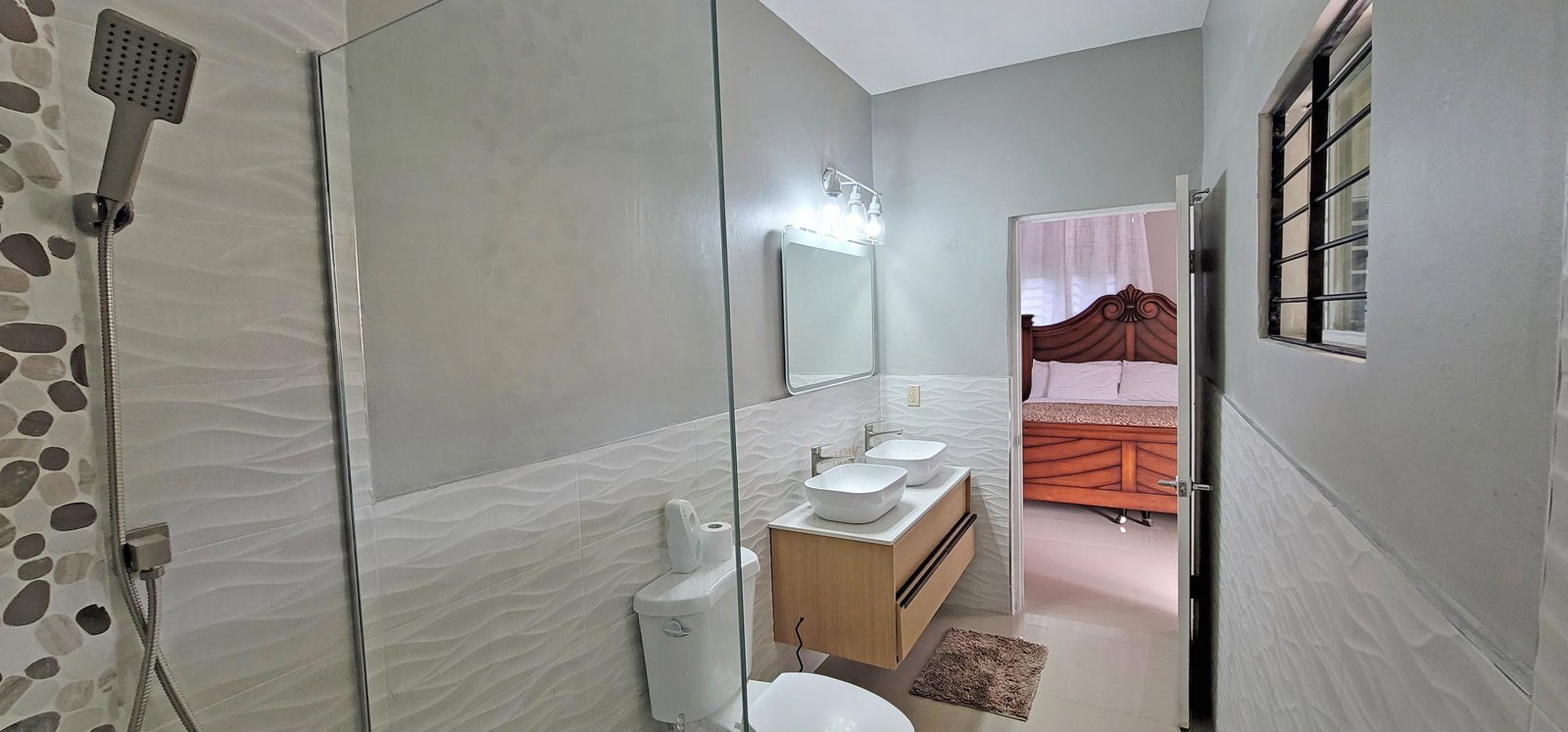 Nineteenth image of 16-9 Rochester Avenue in Kingston 8, St. Andrew, Jamaica - property is For Rent