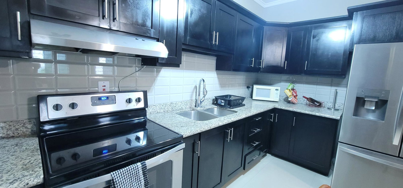 Tenth image of 16-9 Rochester Avenue in Kingston 8, St. Andrew, Jamaica - property is For Rent