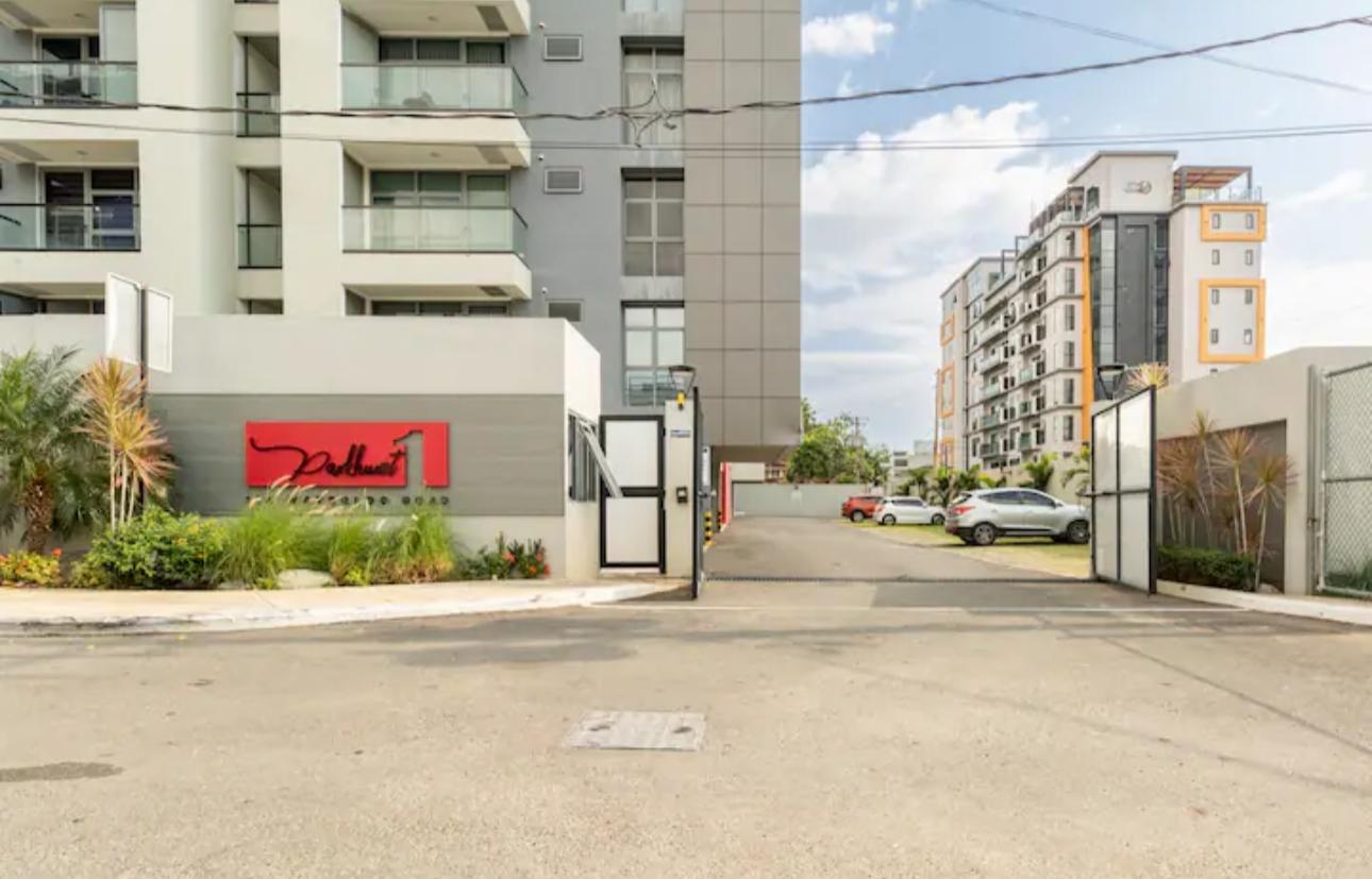 Fully-Furnished-2-Bedroom-Apartment-for-Rent-in-Kingston-Jamaica Second image of 108-11a Waterloo Road, Kingston 1 in Kingston 10, St. Andrew, Jamaica - property is For Rent