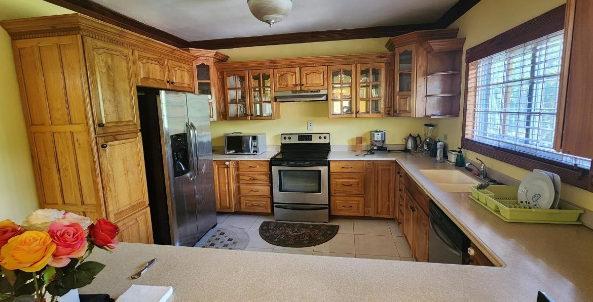Fifth image of 12-12 Seaview Avenue in Kingston 6, St. Andrew, Jamaica - property is For Rent
