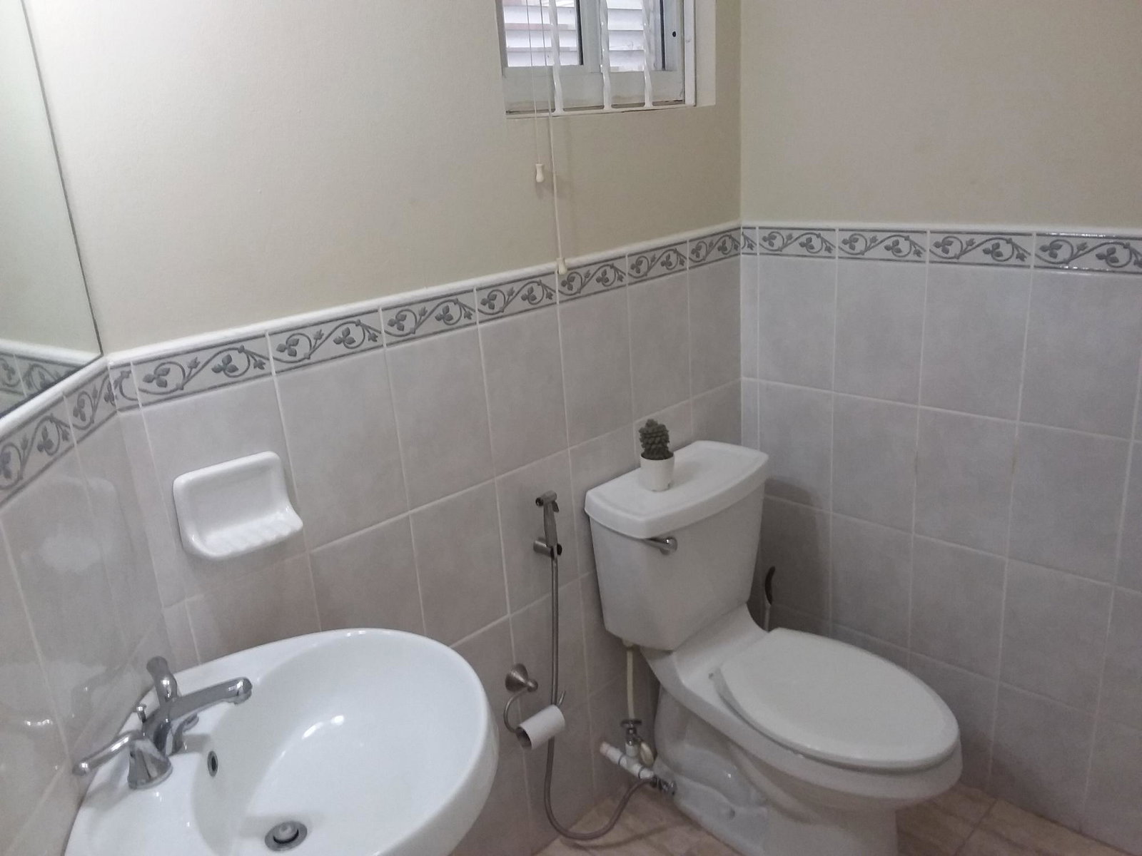 Twelfth image of E4-11 Seaview Avenue in Kingston 6, St. Andrew, Jamaica - property is For Rent