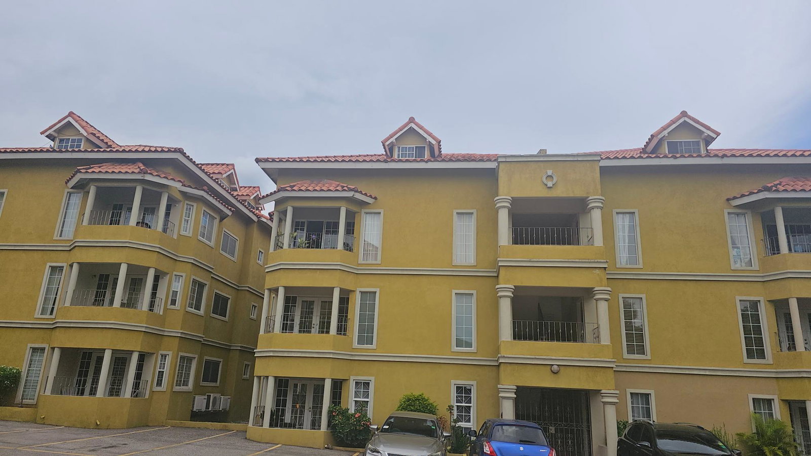 Seventeenth image of E4-11 Seaview Avenue in Kingston 6, St. Andrew, Jamaica - property is For Rent