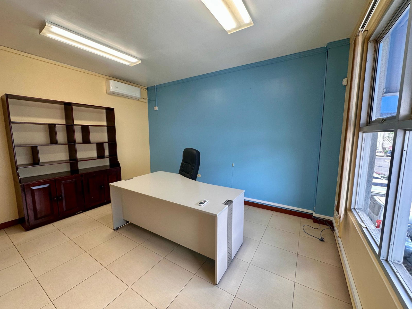 Eighth image of 15- Hope Road in Kingston 10, St. Andrew, Jamaica - property is For Rent