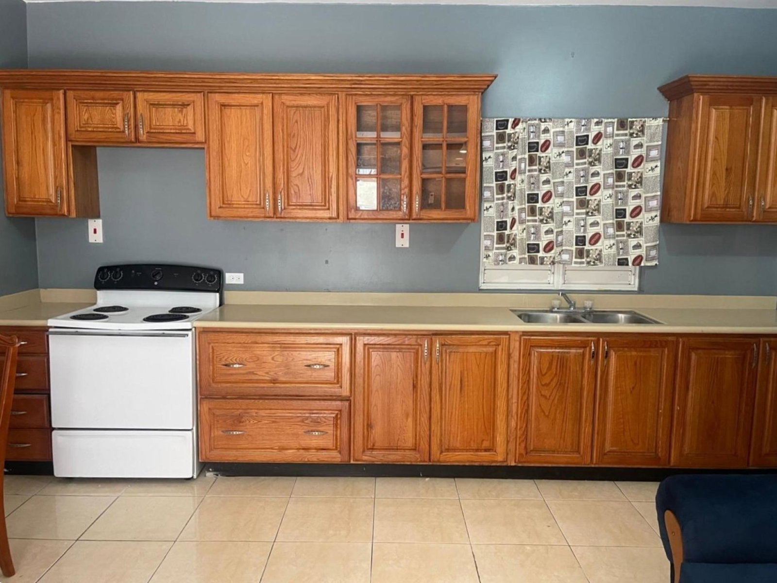Fifth image of 14-20 Kensington Crescent in Kingston 5, St. Andrew, Jamaica - property is For Rent