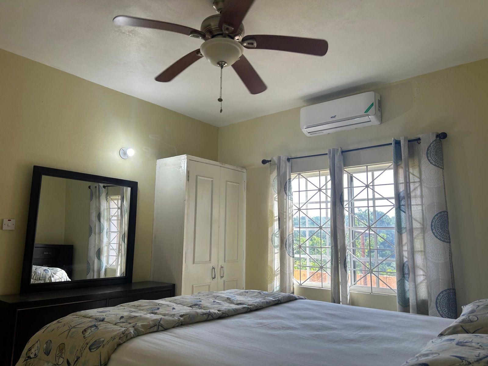 Second image of 5 Exchange Road, Ocho Rios in Exchange, St. Ann, Jamaica - property is For Rent
